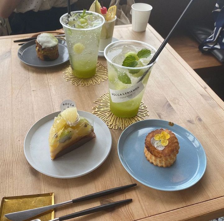 リンツ ティラミス ラズベリー＆チーズケーキ満腹は幸福~独身アラサー爆食ブログ