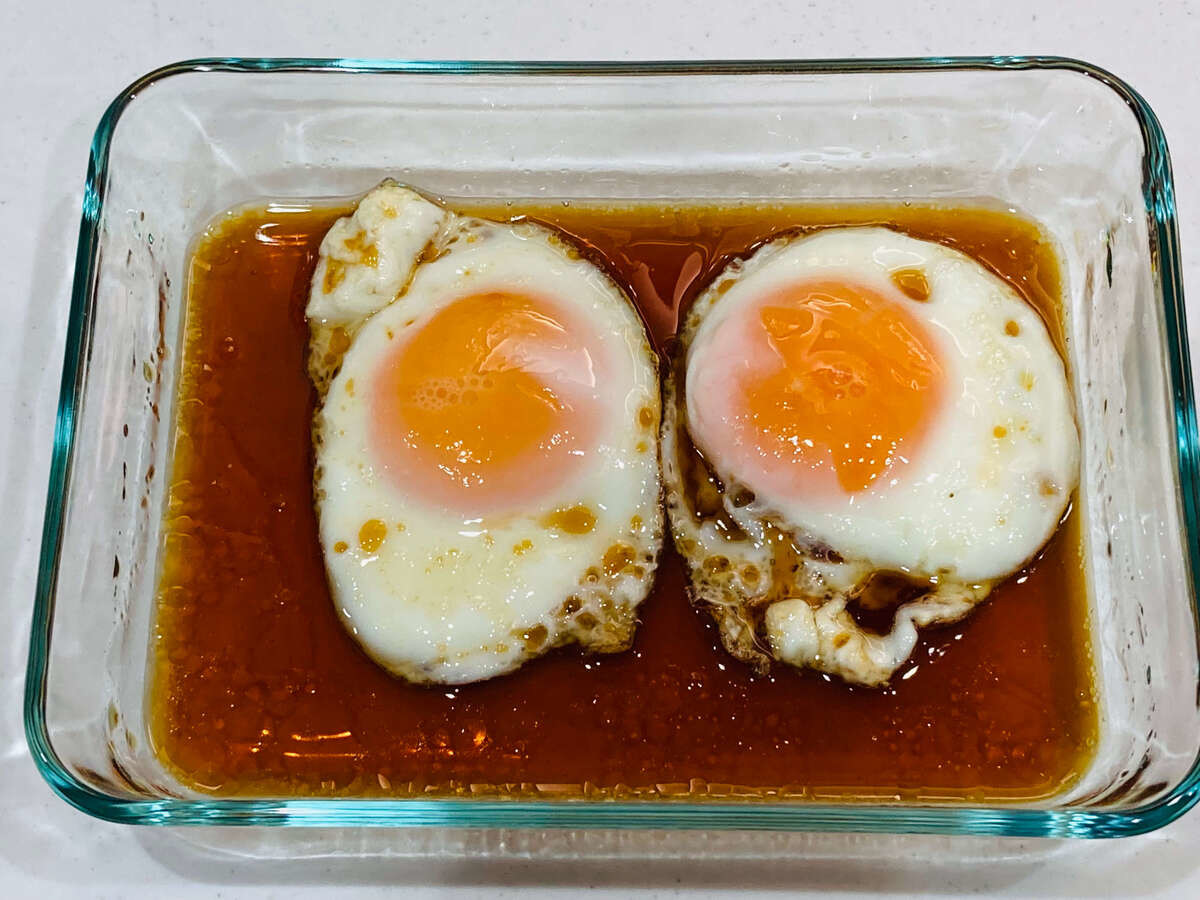 ネオTKG 目玉焼きを漬けに⁉「カリカリ目玉焼き漬け」を白米にのせて食べてみた！あぁ、新感覚♡『あたらしい日日』こんな時代のニューノーマルな暮らし方。食と農、生活情報をお届けします