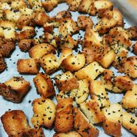 焼きたてのパン『あん食のトミーズ』解説「あん食」：粒あんと、ふんわりクリーミーな食パンが融合！もうやみつきです