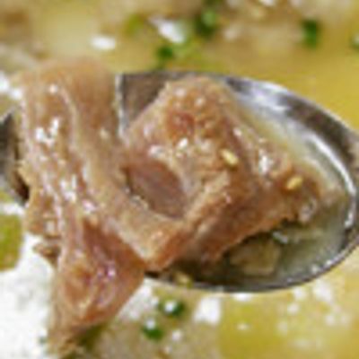 とろっとろ絶品「牛すじ煮込み」の簡単レシピ！ おいしく作るコツと、余ったときに役立つアレンジ料理 - dressing ドレッシング