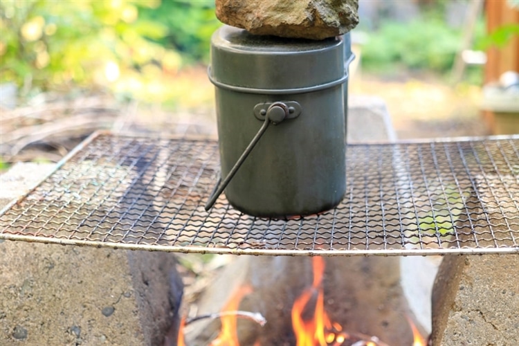 完全攻略 飯盒でお米をおいしく炊く方法！おすすめの逸品4選も紹介キャンプ・アウトドア情報メディアhinata