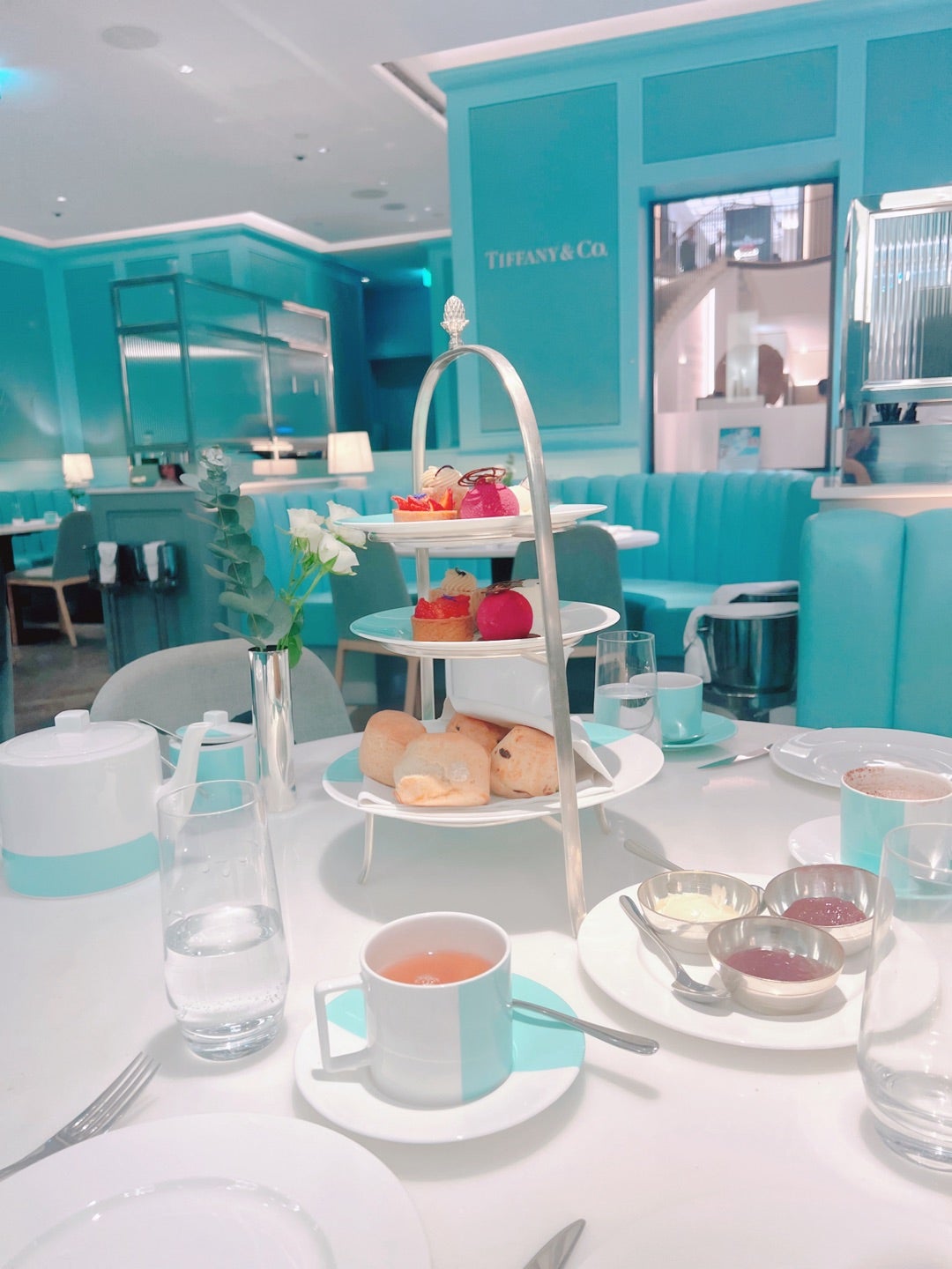 ロンドンで楽しむアフタヌーンティー 10 選 - ロンドンで最高のアフタヌーンティーが楽しめる場所は ? - Go Guides