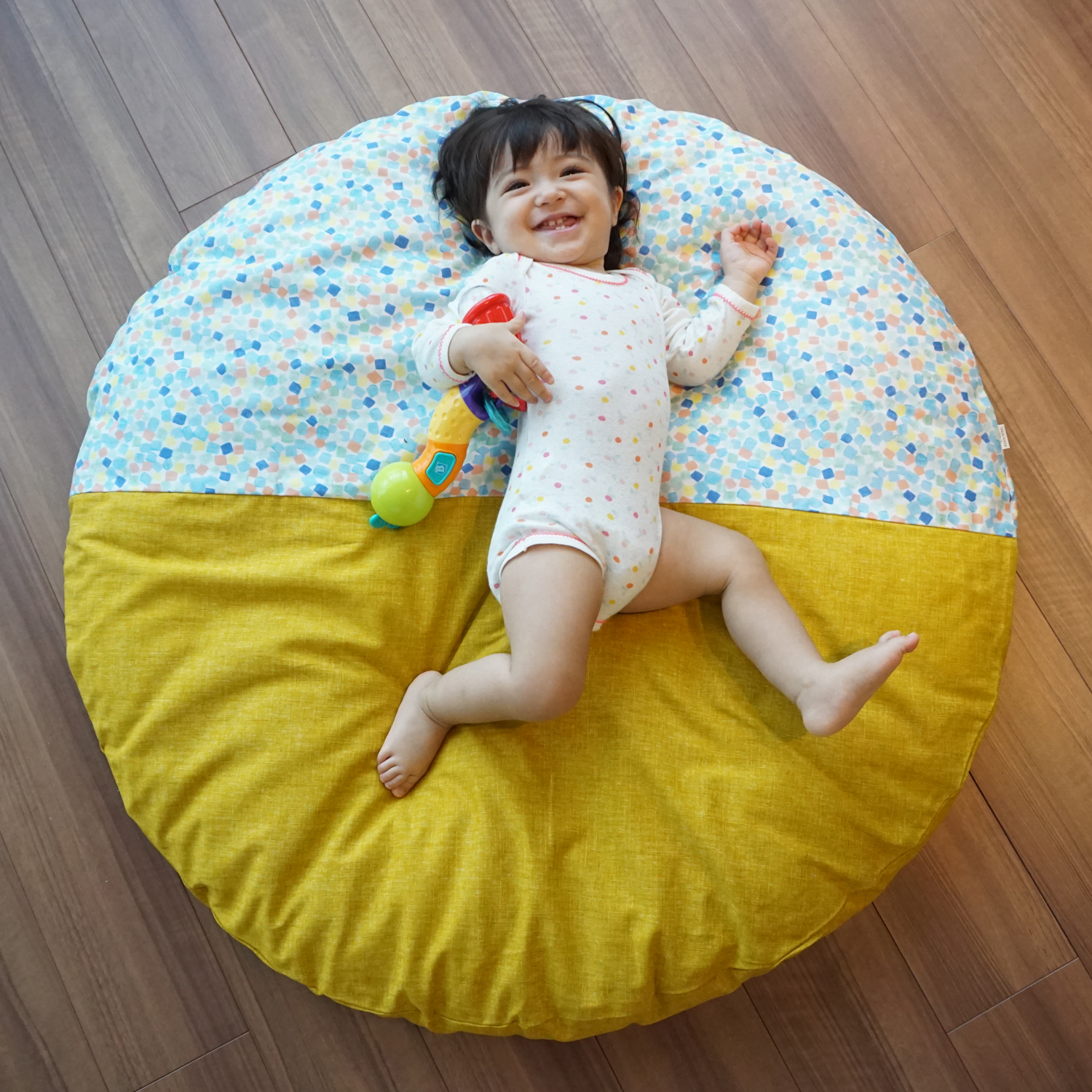 高岡 せんべい座布団 直径100cm ツートンカラー 日本製 お子様から大人まで家族全員がゆったりと寛げる素敵なアイテ楽天市場楽天ランキング1位受賞メーカー直送 洛中高岡屋 柄を選べる せんべい座布団 専用カバー日本製 丸 円形 替えカバー 座布団カバー