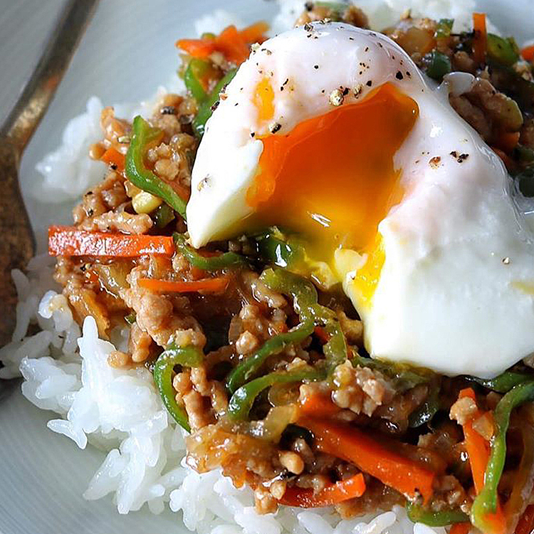 子供が喜ぶ、簡単昼ごはんレシピ25選！丼や作り置きで忙しい日も楽ちん - macaroni