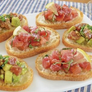 レシピ ごま油香る♡まぐろとアボカドのにんにくしょうゆ漬け♡ - しにゃごはん blog