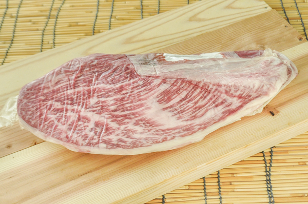 即決 高級赤身肉 さつまビーフ 黒毛和牛カメノコ 1.2㎏ 3分割 切るだけスペック