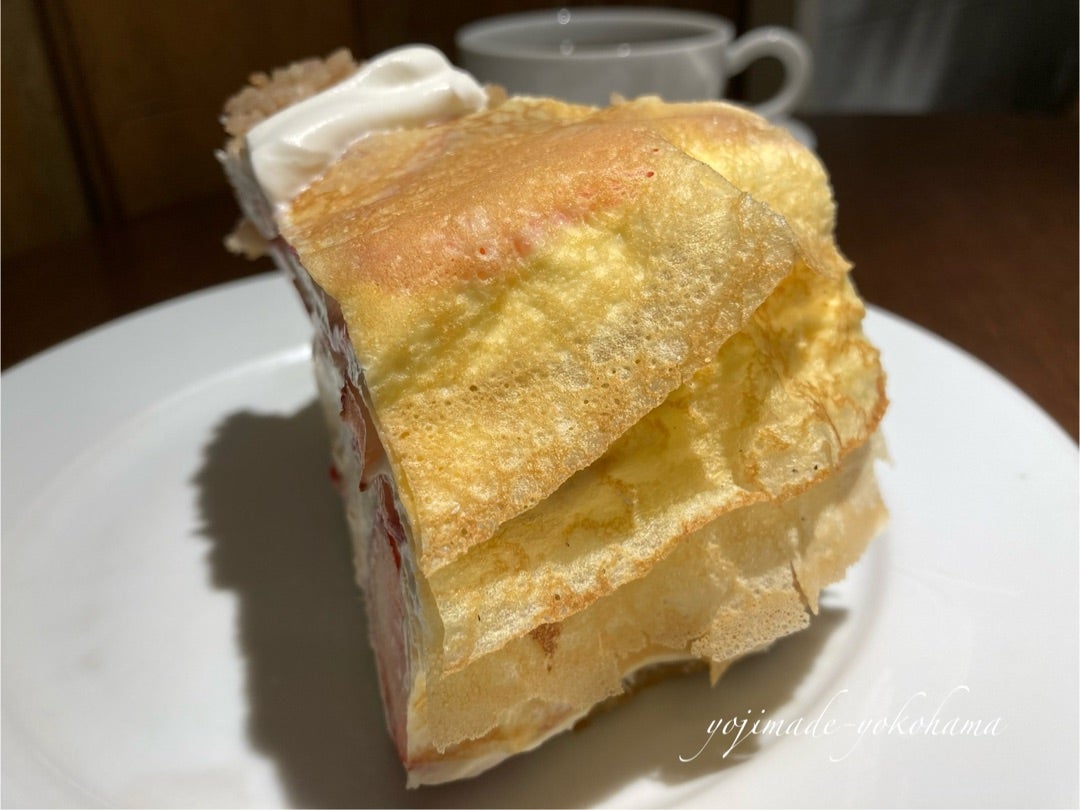 苺のミルクレープ – Magentarth