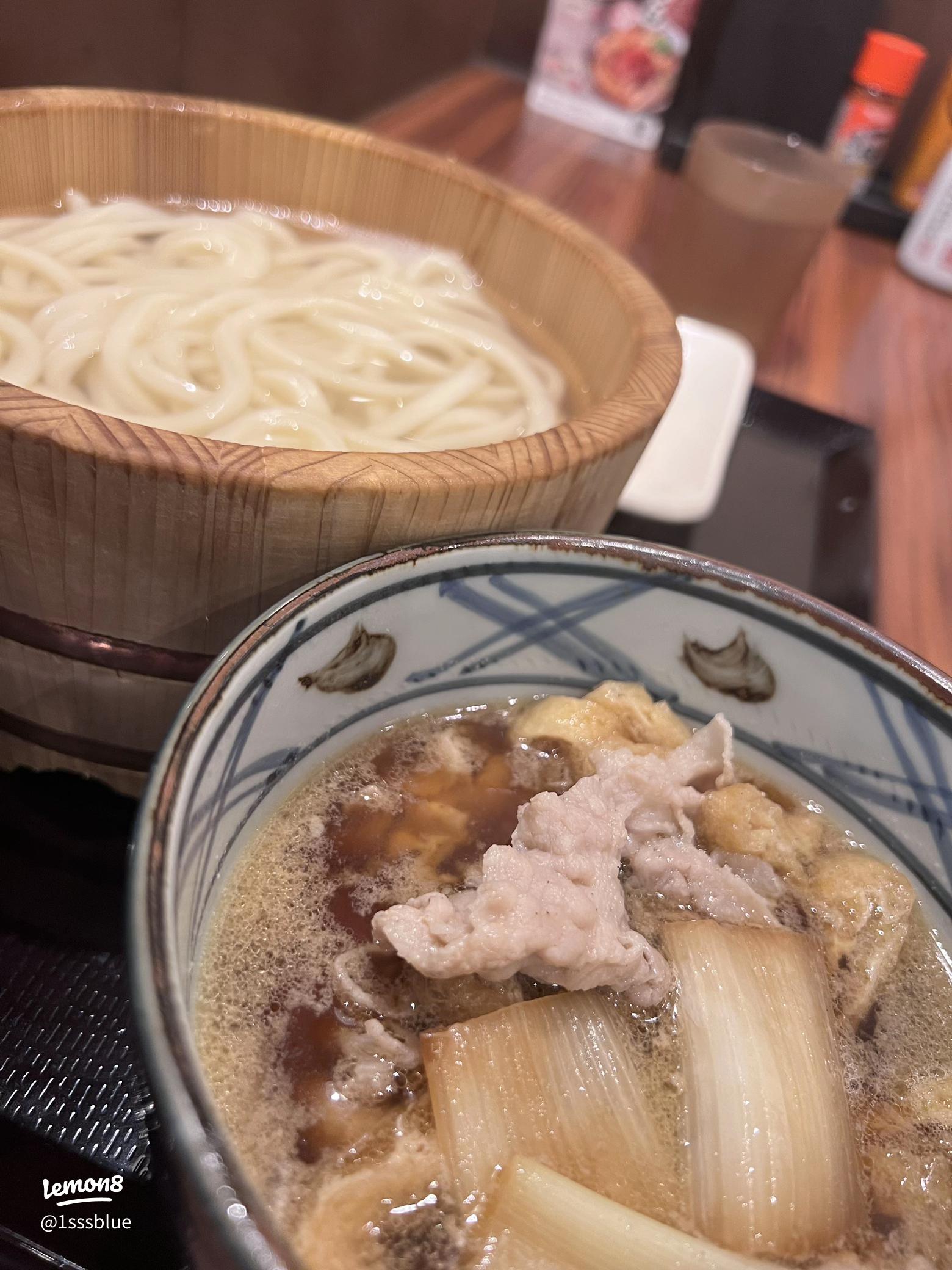 鹿児島県「稲庭風うどん 玉や」名物ジョッキうどん＆名古屋市「吉野屋」発明店主のピッチャー麺！？『オモウマい店』グルメLocipo Press