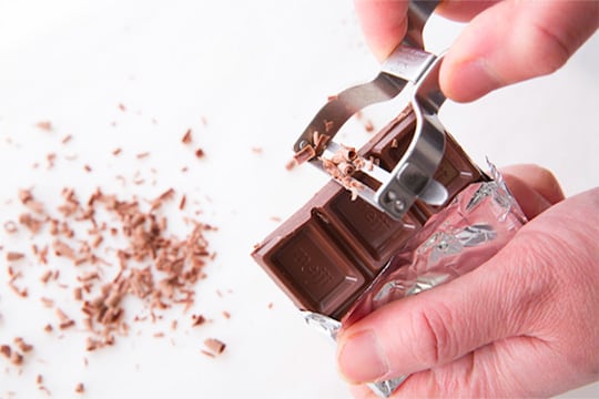 楽天市場 シリコマート ギッターシート 50枚入 600×400mm チョコレート細工用 ・チョコレートシート SILIKOMART チョコ道具 :馬嶋屋菓子道具店