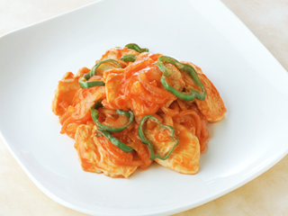 鶏とキャベツのうま塩パスタフライパンひとつやみつき