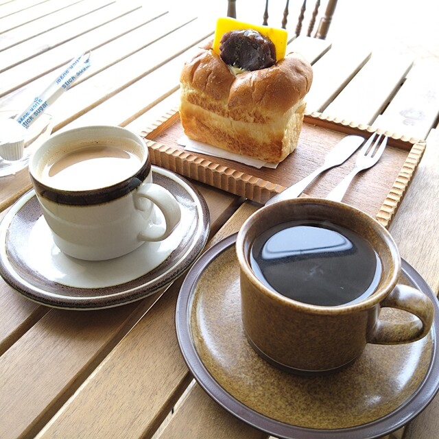☀️ 🍽 タロコーヒー 📍 谷町九丁目 上本町 . ぶ厚い玉子焼きのサンドイッチ🍳 飲み物とセットで1,080円 . 焼き立てふわふわ☺️口いっぱいに頬ばる玉子焼きで しあわせな朝ごはん🥪💕 . 1番好きなたまごサンドになりました🍳 .タロコーヒーたまごサンド玉子焼き