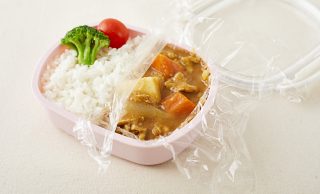 息子弁当 お弁当にロコモコ丼を詰める時！ ロコモコ丼弁当 。と、初デビュー！？ワーママの、楽しんで！おべんと＆おうちごはん