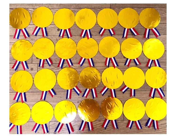 別れの季節の簡単プチギフト！子どもも喜ぶ「キャンディメダル」の作り方&あんふぁん