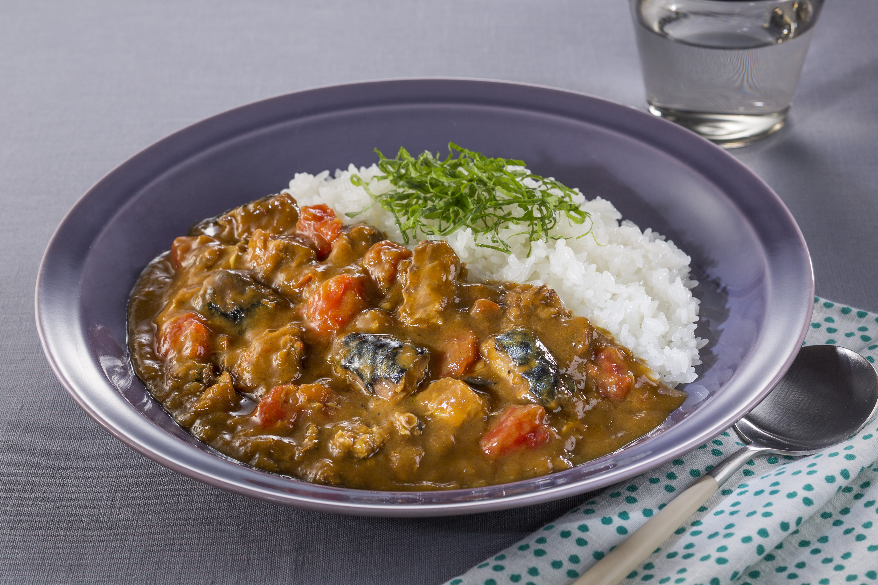 さばみそ煮で炊き込みご飯