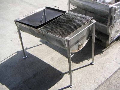 バーベキューコンロ グリル 燻製 スモーカー ドラム缶BBQコンロ 焚き火