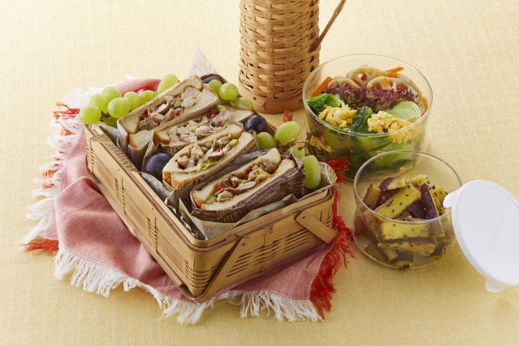 特養うがた苑で「秋の行楽弁当」をご提供しました！ - 社会福祉法人 恒心福祉会