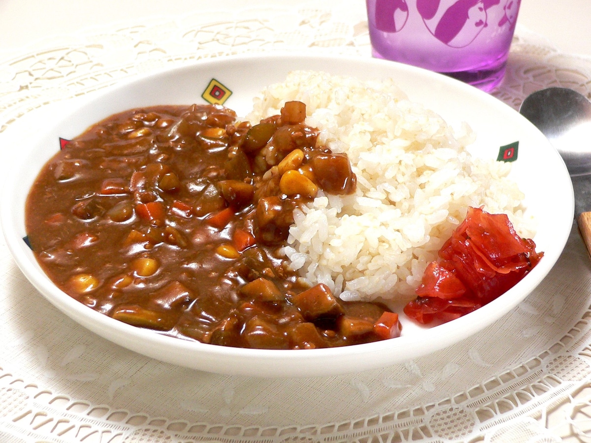 子どもに人気の野菜たっぷりキーマカレー！炊飯器を使えば時短簡単 レシピ付き- たべぷろ