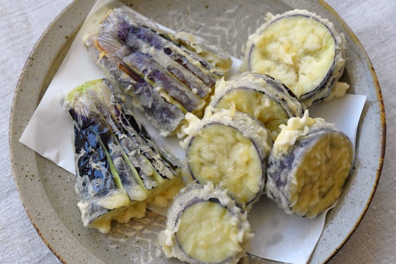 料理の基本！ なすの縞目のむき方