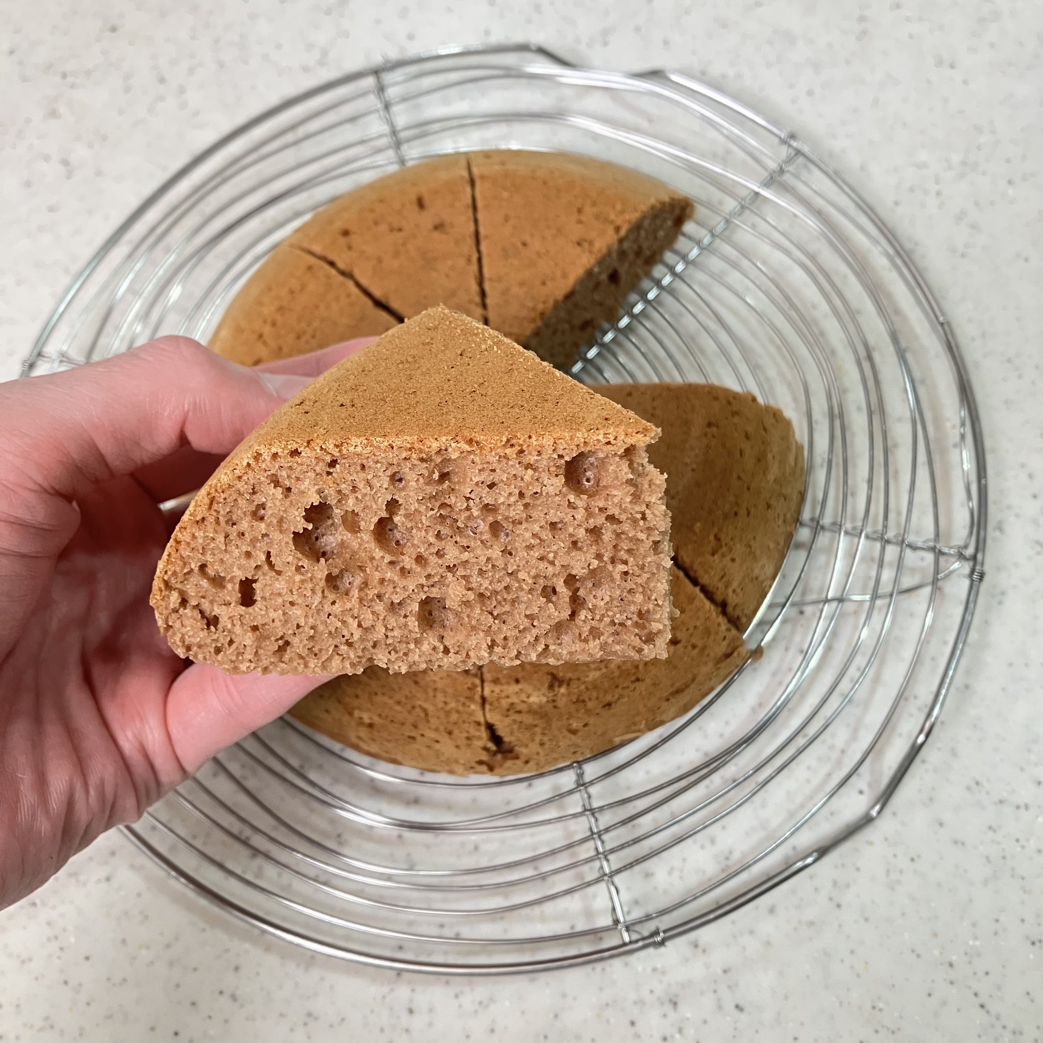 ホットケーキミックスで♩ ふわもちソーセージ蒸しパン