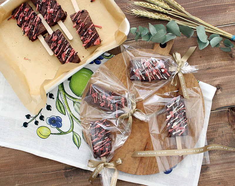 100均グッズで華やかに見せる！ブラウニーのラッピング方法