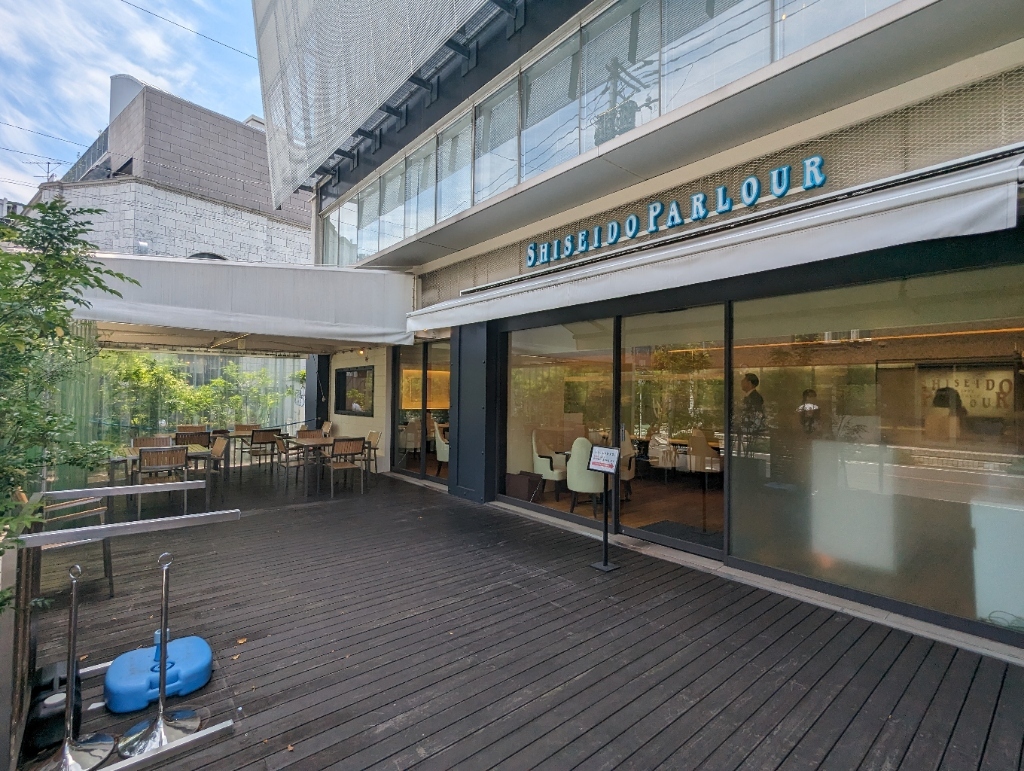 資生堂パーラー、自由が丘に初の路面店！ 広々としたオープンデッキ 「作りたての生菓子」も楽しめる - ECナビ