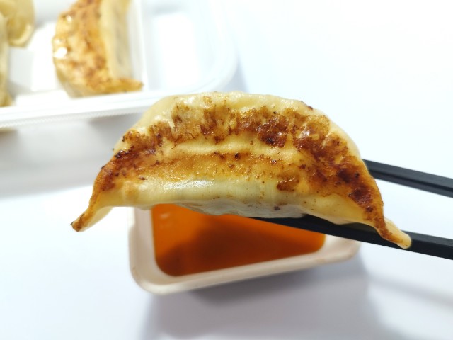 2025最新 にんにくマシマシ餃子 セブンイレブン にんにくが効いた美味しい冷凍餃子です!!いぬきちのコンビニ飯