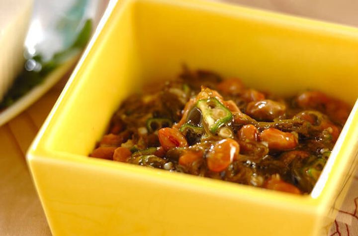 トマトとめかぶのポン酢かけ