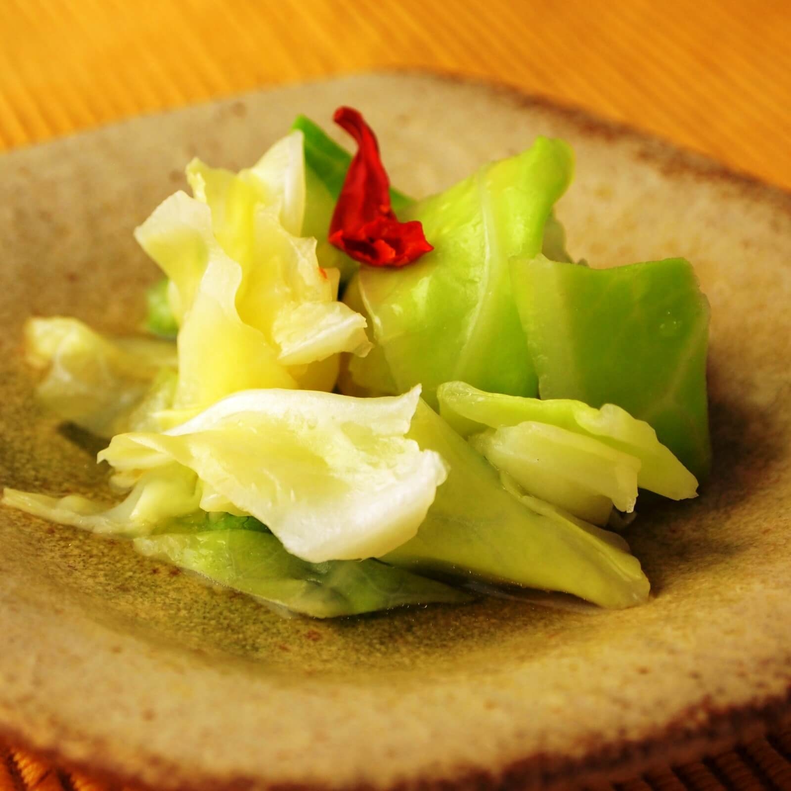 使い途いろいろ！作り置き・半調理に便利な湯通しキャベツサラダに炒め物にサンドイッチに和え物にキャベツ大量消費 - YouTube