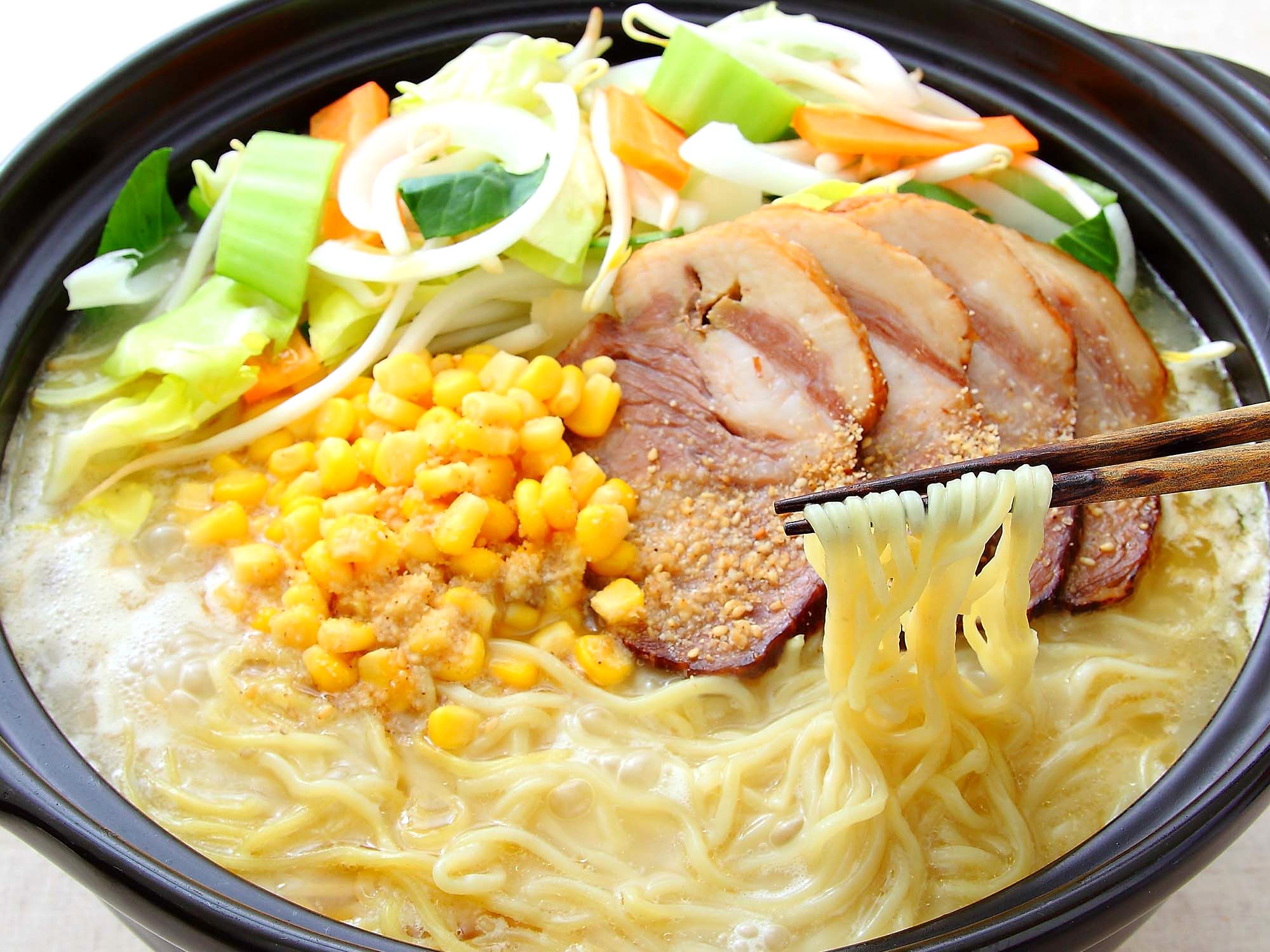 目指せ野菜1日350g！キャベツの千切りと豚肉の鍋。勝手に「この鍋がすごい2017」〜その４〜 - 成田空港を応援したい