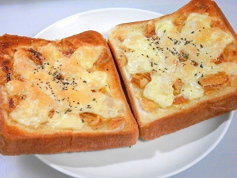 カルビー、レンジで温めるポテチ ファミマで限定販売 - 日本経済新聞