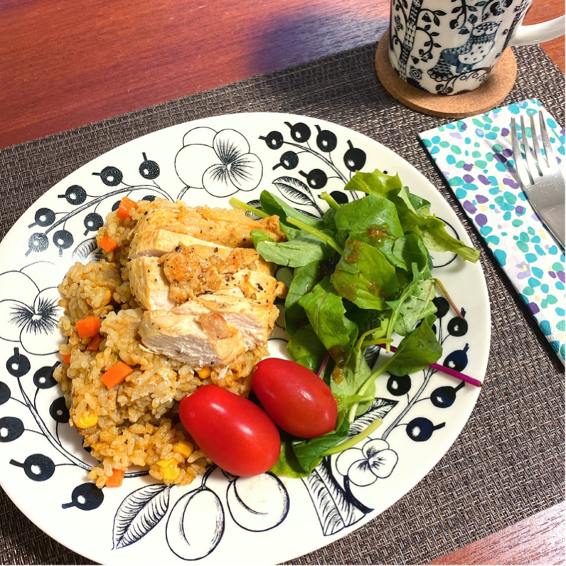 炊飯器のみ使用☆材料これだけの我が家のチキンピラフ レシピ・作り方 by みゅうしろ - 楽天レシピ