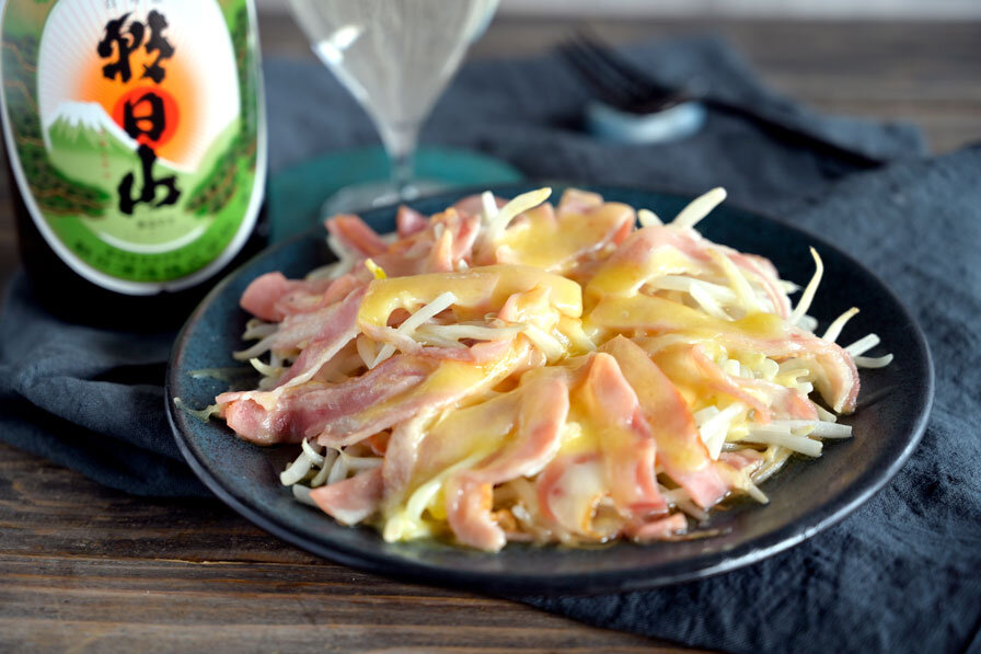 電子レンジで簡単 もやしとベーコンの粉チーズ和え