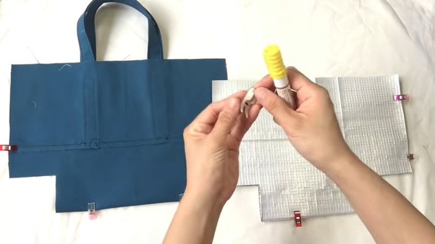 簡単DIY！縫わずに作れる保冷バッグの作り方
