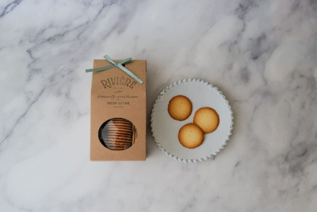 リビエールさんのクッキー缶が大人気！スイーツコーディネーター 松本由紀子さんのSweets Blog「JEWEL TRAY STYLE」業務用ケーキトレー・ゴールドトレーブランド『JEWEL TRAY』ジュエルトレー