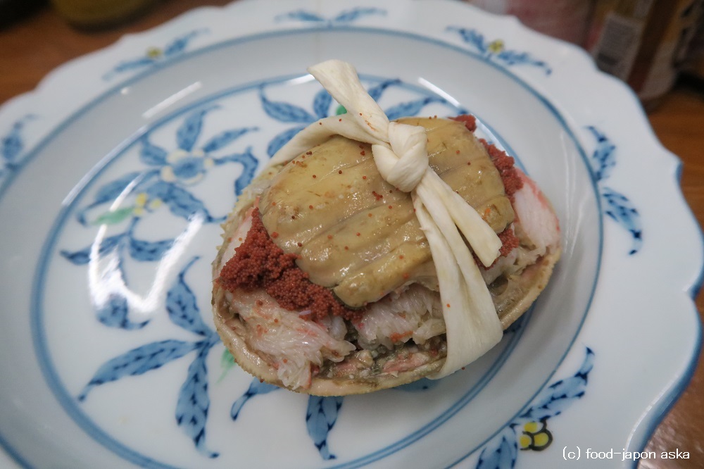 金沢で一番大きい。香箱ガニの面詰 特大100〜120g×3杯カニ酢×3個の甲羅盛りJTBのふるさと納税サイトふるぽ