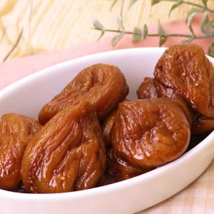 鶏胸肉とドライいちじくのサラダフードコーディネーターによる「クッキングアートサイト美膳」