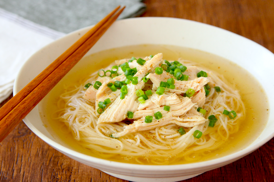 さっぱりヘルシー♪ささみのネギだく塩ダレ素麺