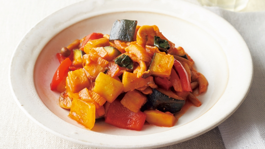 鶏肉のトマト煮込み