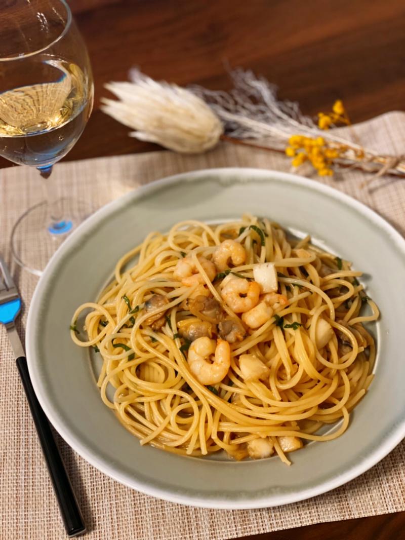 シーフードミックスの和風パスタ