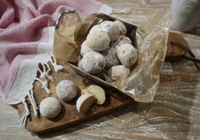 ぐっち夫婦レシピ ホットケーキミックスで作る「ココアスノーボールクッキー」オレンジページ ニュースデイリーオレンジページnet