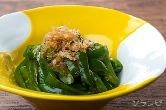 ピーマンとカニカマの塩昆布和えの作り方