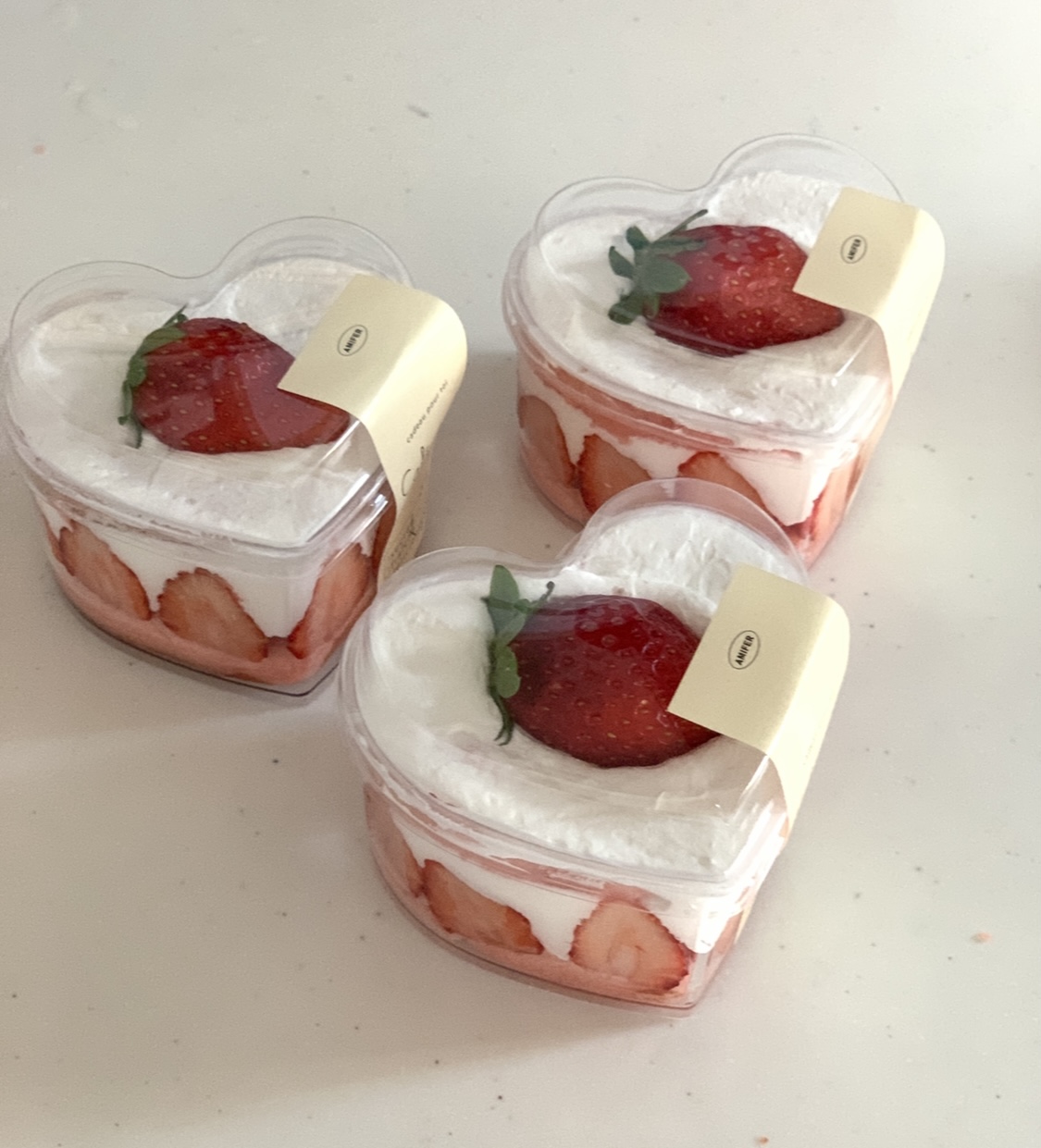 市販のお菓子を圧倒的にかわいくデコる！100均のチョコペンで「花デコレーションカップケーキ」 画像6 8- レタスクラブ