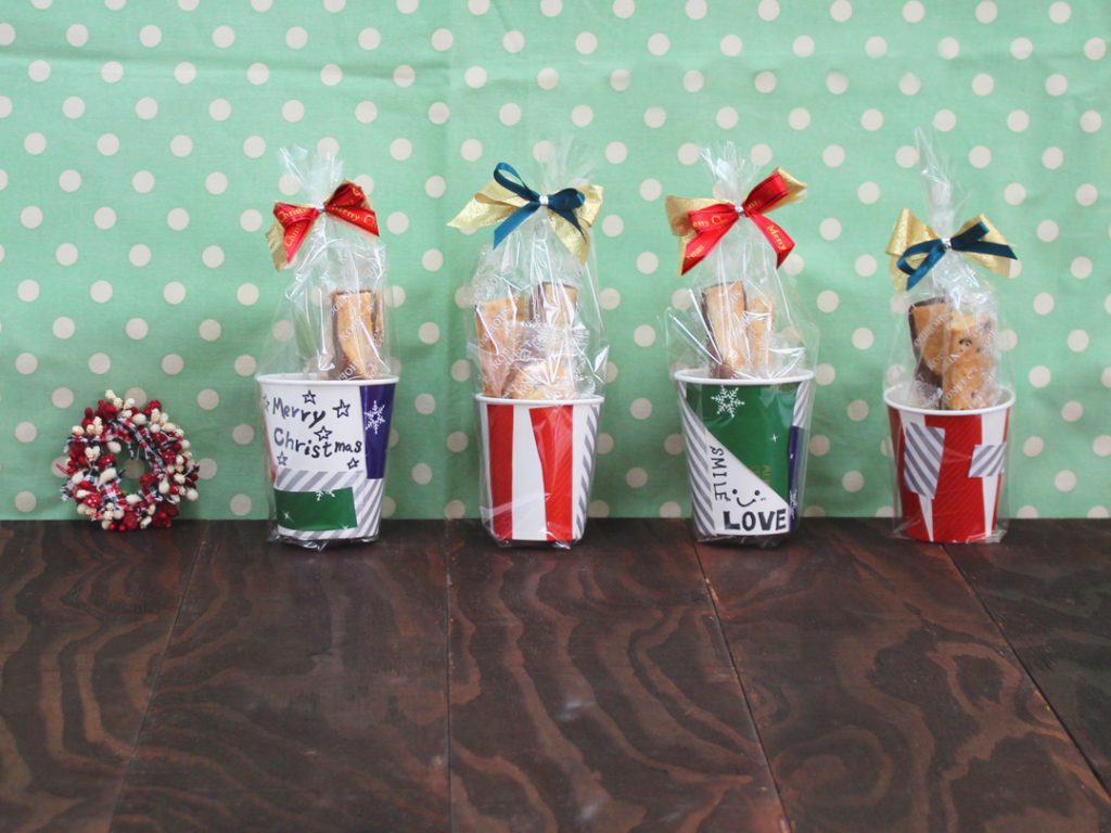 Amazon.co.jp: 100 Pcs 食品対応 ラッピング袋 OPP袋 ギフトバッグ 包装袋 チョコレート袋 キャンディーバッグ クッキーバッグレーズンサンド袋 スイーツパック お菓子用OPP袋 ビニール袋 ミニ OPP袋 透明袋 小分け 製菓用品 かわいい ステッカー付き12×18cm: ホーム