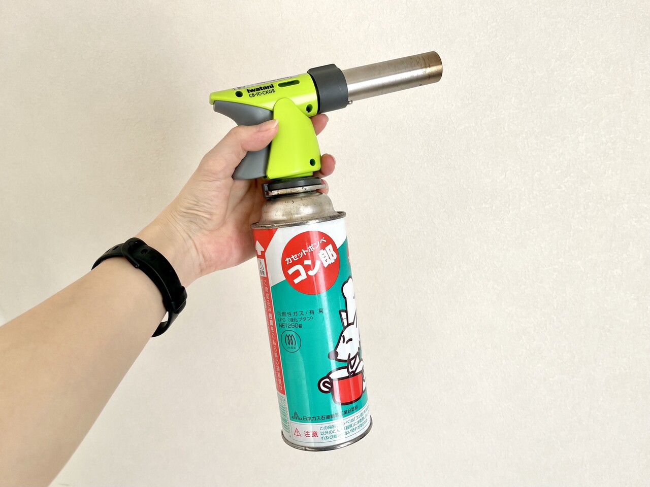 バーナーで炙り料理を楽しむ！キャンプにおすすめのバーナーとレシピを厳選料理・レシピBE-PAL キャンプ、アウトドア、自然派生活の情報源ビーパル