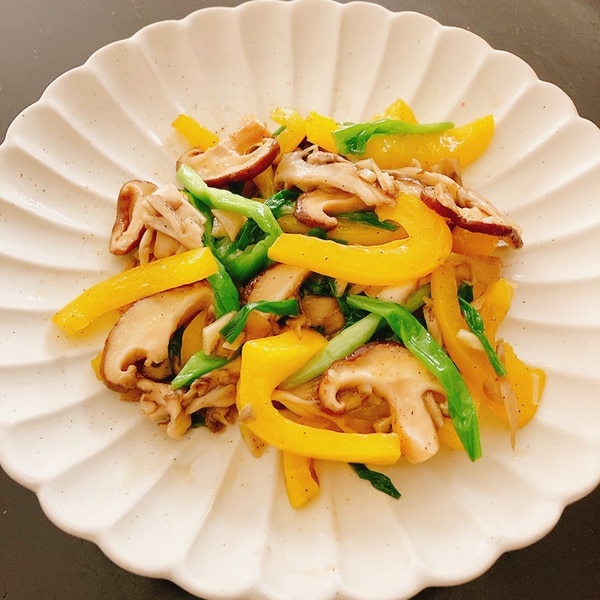 緑パプリカと竹輪の味噌炒め