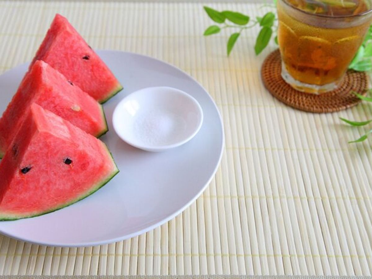 スイカの保存方法は「まるごと常温」が正解！カット冷凍で日持ちさせるコツも紹介あぐりマッチ