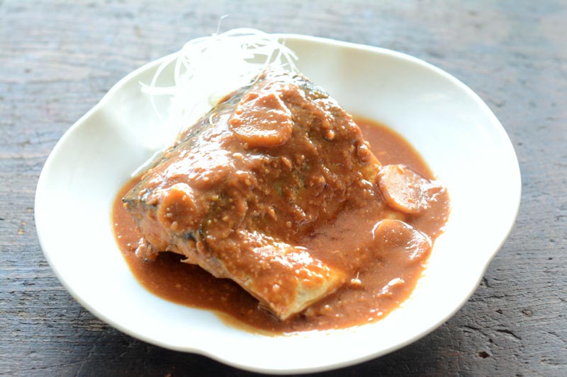 昨日の晩ごはんは鯖の味噌煮 鯖の味噌煮、 茶碗蒸し、 マグロ赤身の漬け、 湯葉とほうれん草のお吸い物妻の手料理美味しい美味しいもの好きな人と繋がりたい晩ごはん夕食夕飯鯖鯖の味噌煮茶碗蒸し漬けマグロお吸い物鯖味噌鯖味噌定食和食