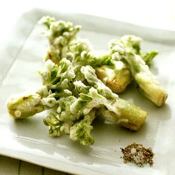 たらの芽の天ぷら: 今日も爽快！あさま日和