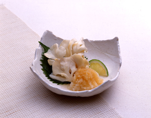 4.5万いいね！話題の白まいたけの使い方も「雪国まいたけ」の社員が絶賛する本当においしいまいたけレシピ 中の人に聞いてみた- レタスクラブ