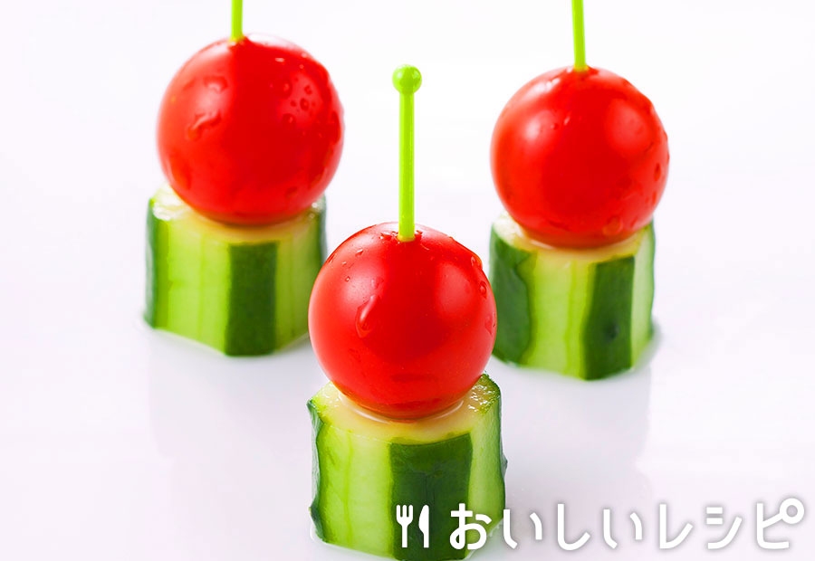 はな❀ 偏食ごはん、キャラ弁※娘のではなく、わたしのお弁当です。 そのため、枝豆やミニトマトが丸ごと入っています🙇‍♀️ ⁡ ⁡ ⁡ 他のお弁当・ごはん投稿はこちらから😊→ @hanahana_0513 ⁡ ⁡ ⁡ ⁡ あけました！ お正月弁当